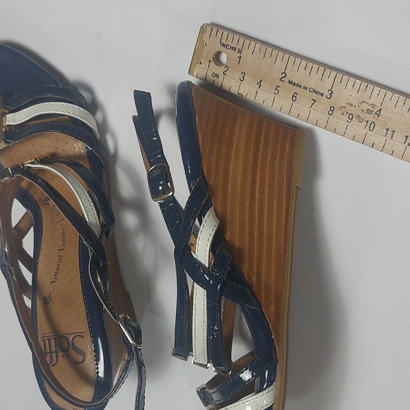Sofft Woman's Posh Sandals Size 6 Navy Blue and White. - Picture 11 of 14
